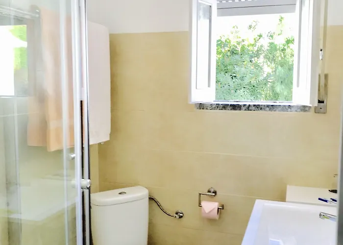 Porto Monte Bed & Breakfast 3*